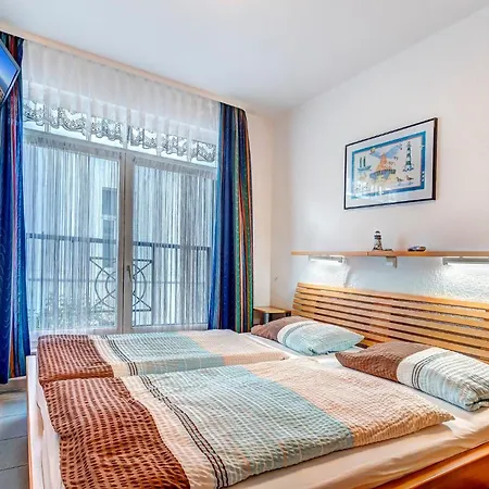 Regina Maris 100 M Zum Bansin